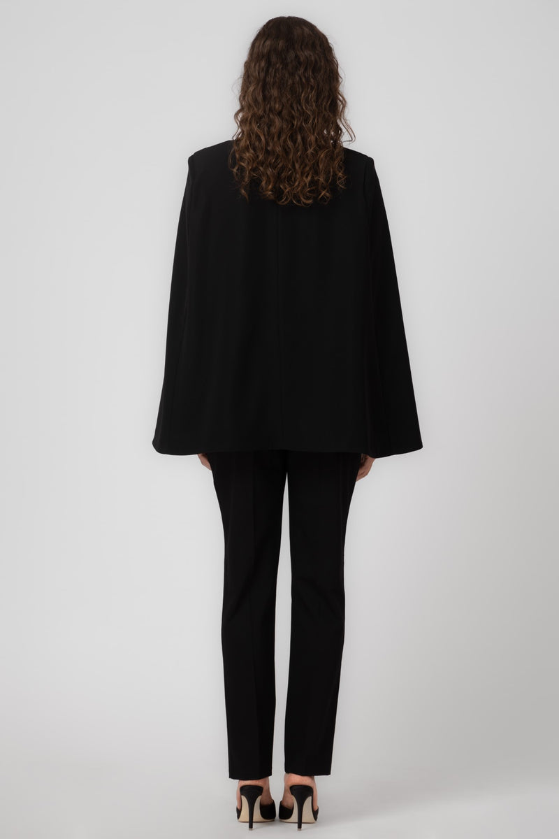 Ward Cape Black